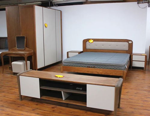 買它 華鶴家具下線產(chǎn)品工廠展廳裝修升級(jí)啦 多款實(shí)木家具低價(jià)來(lái)襲